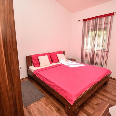 Apartmani Lukic 维尔 外观 照片