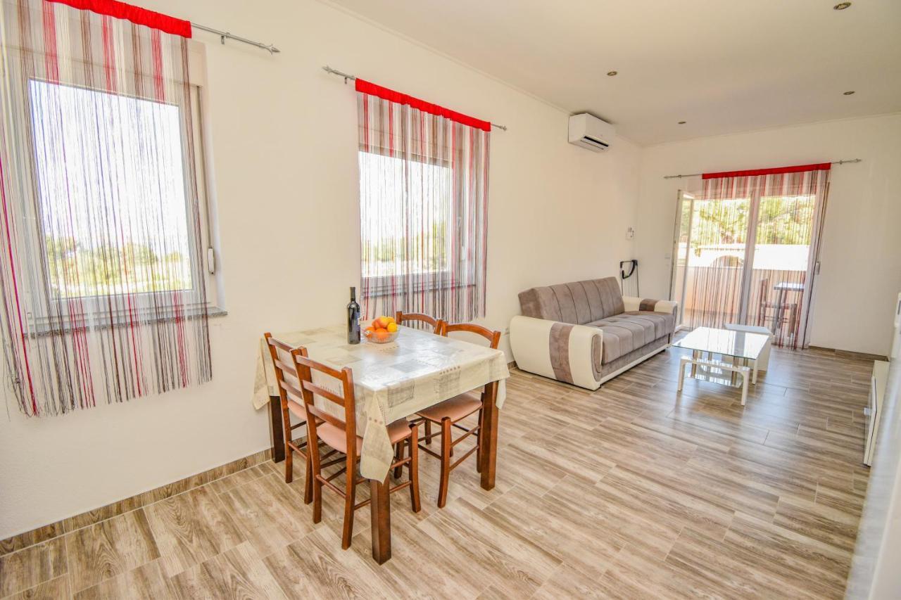 Apartmani Lukic 维尔 外观 照片
