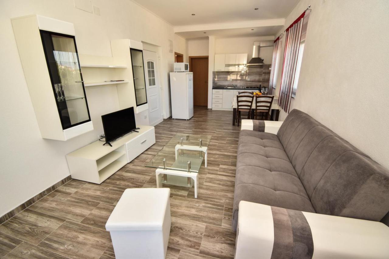Apartmani Lukic 维尔 外观 照片