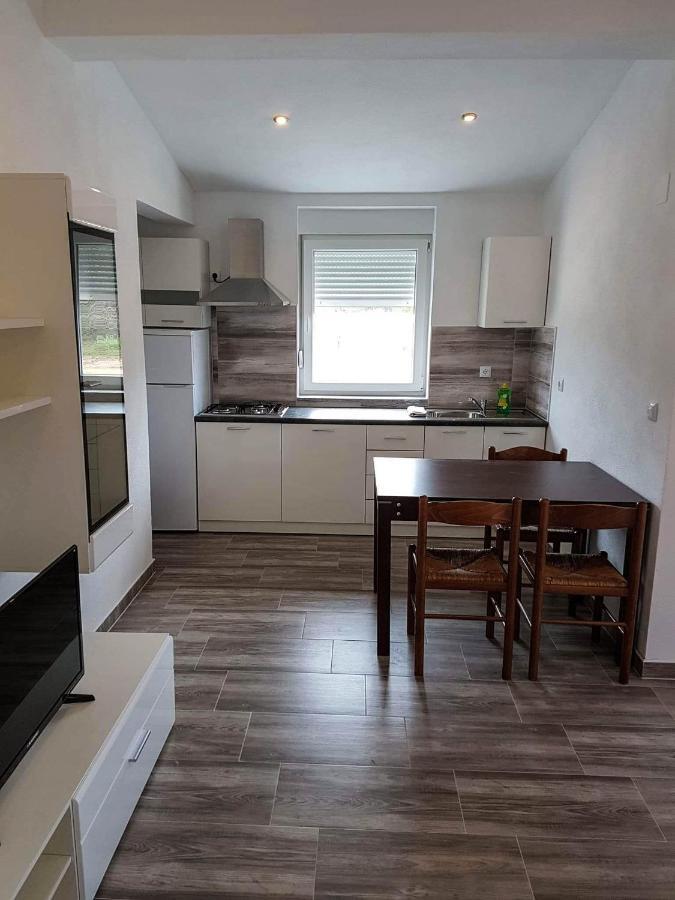 Apartmani Lukic 维尔 外观 照片